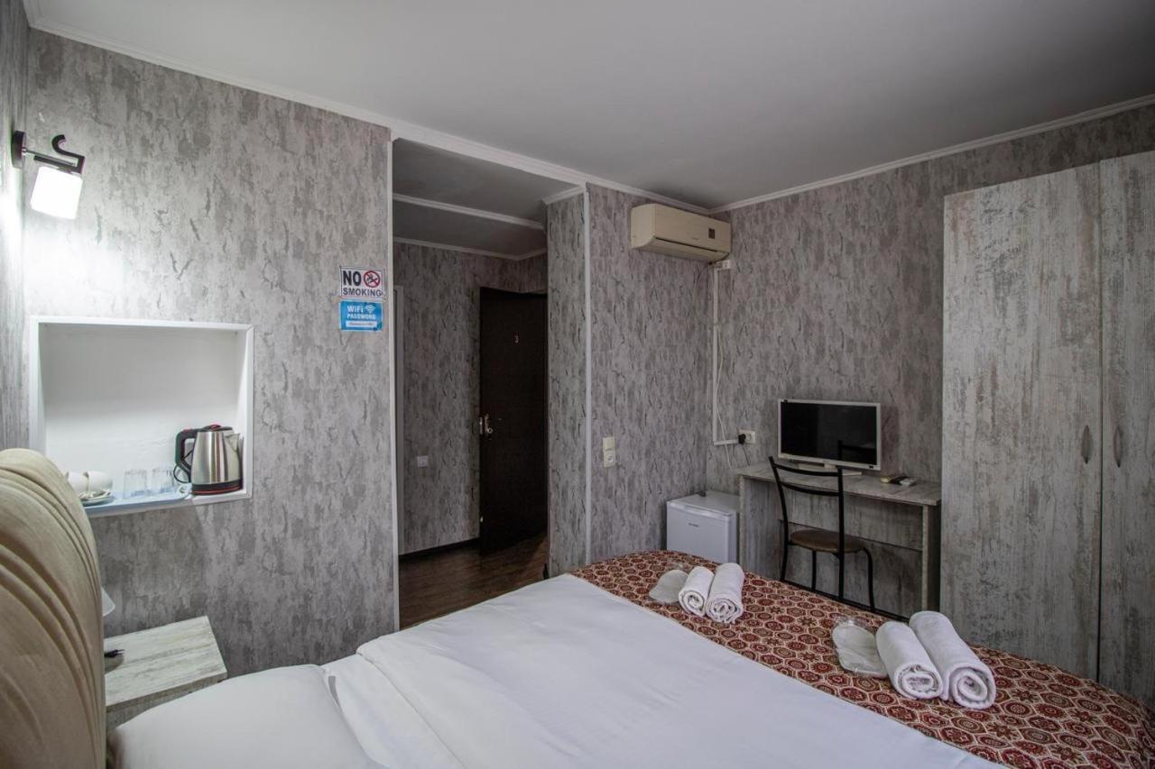Hotelharmony Тбілісі Екстер'єр фото